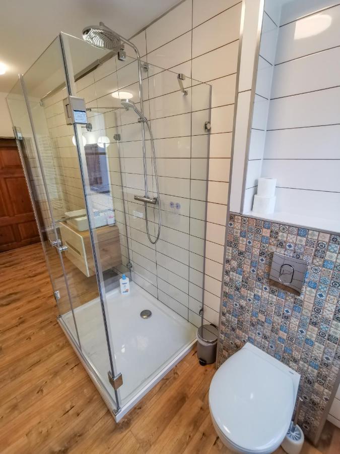 Apartment In Herrenhaus Gross Pinnow Exterior photo